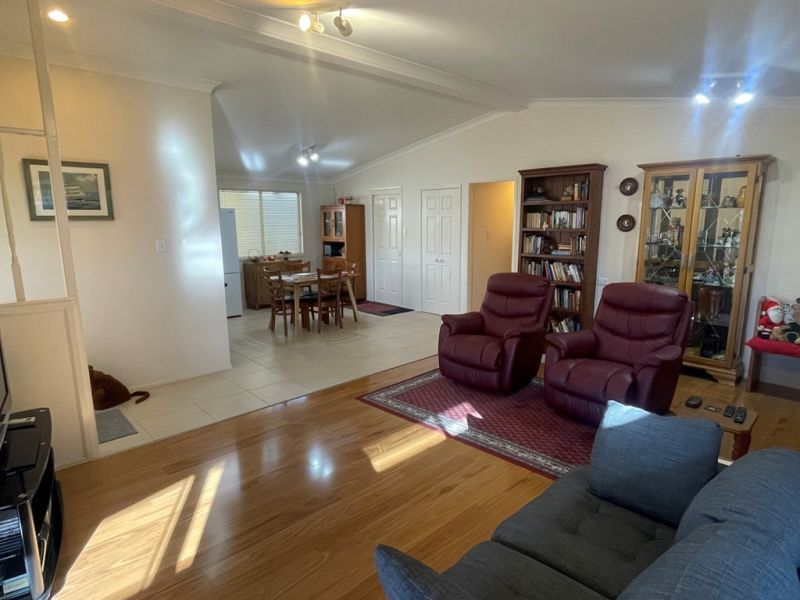 BUSHLAND LIVING