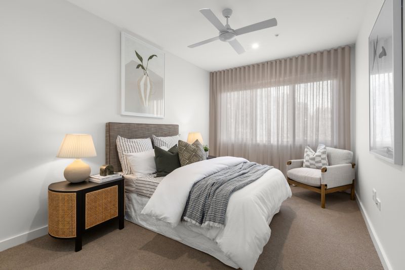 First-floor 2-bedroom corner apartment