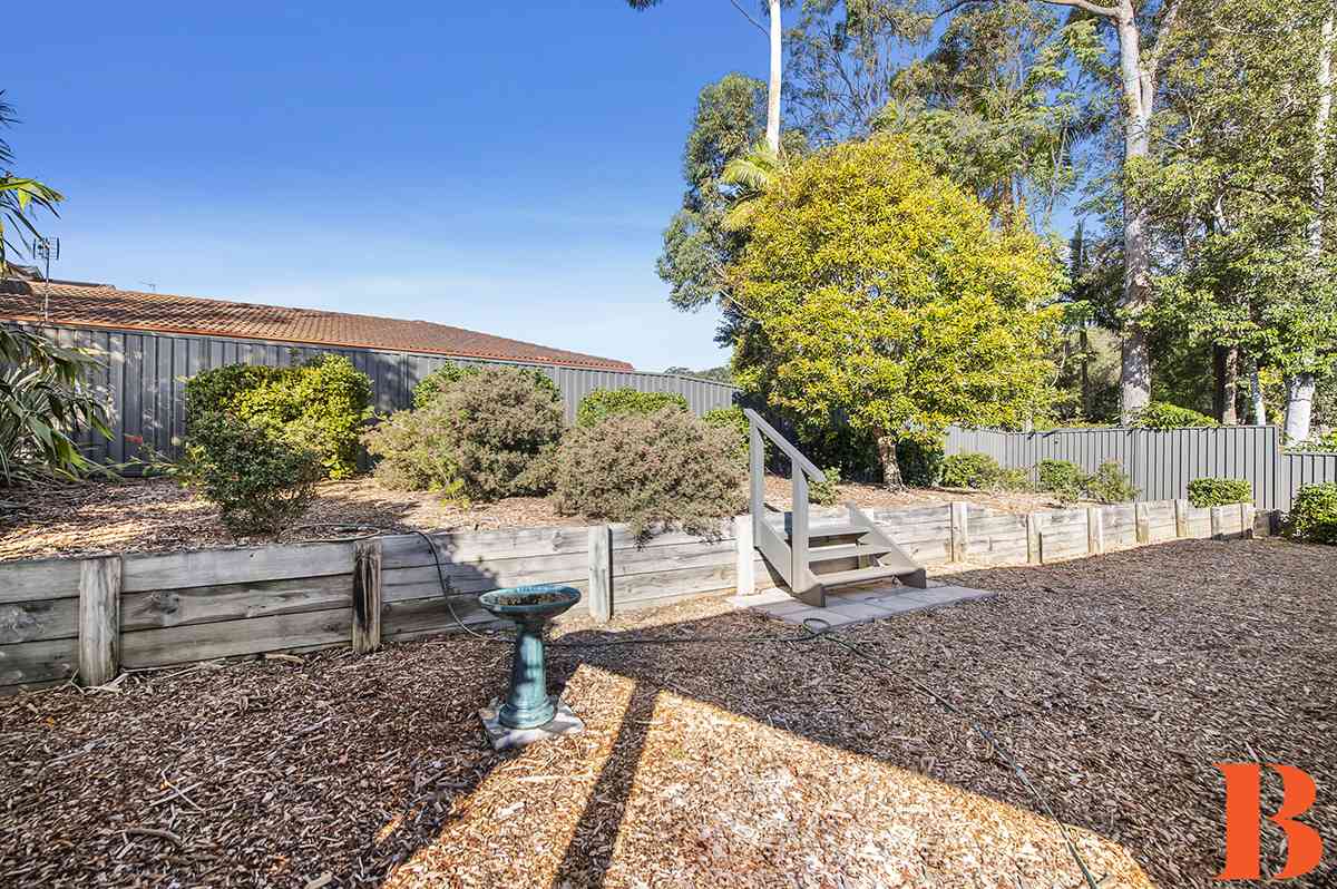 Best Value in this Neighbourhood at Broadlands - Great rear garden and outdoor space - Excellent Presentation