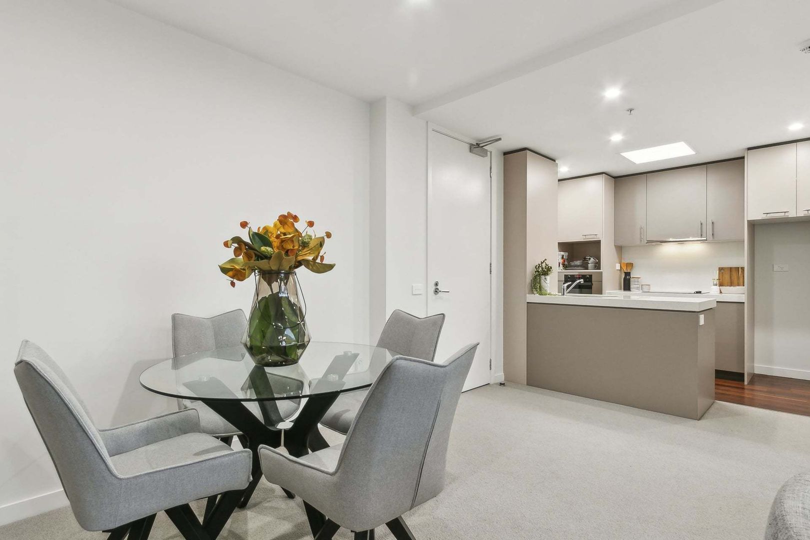 Modern, Light-Filled Apartment with Balcony and Secure Parking