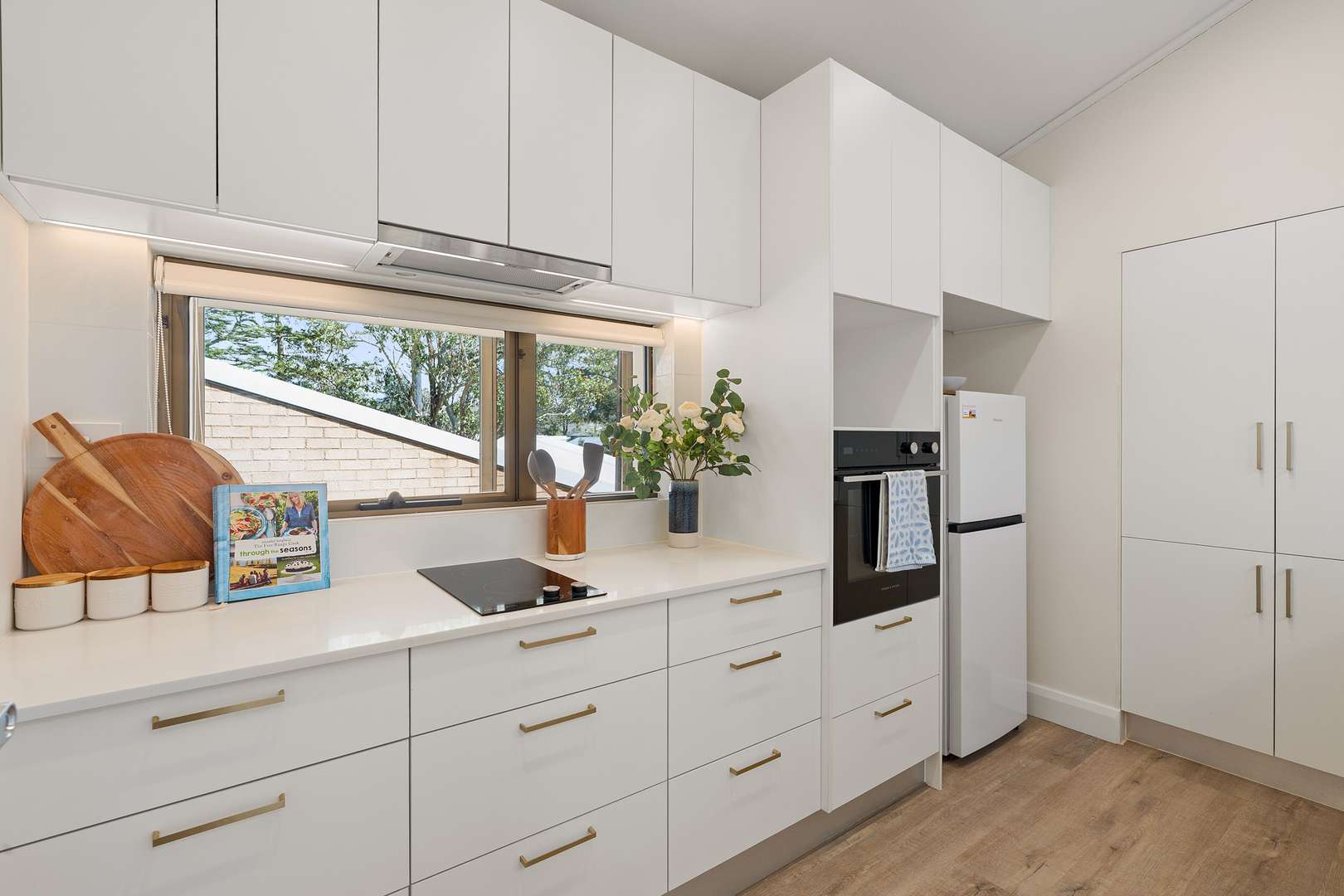 A Peaceful Haven of Light & Comfort - Unit 28