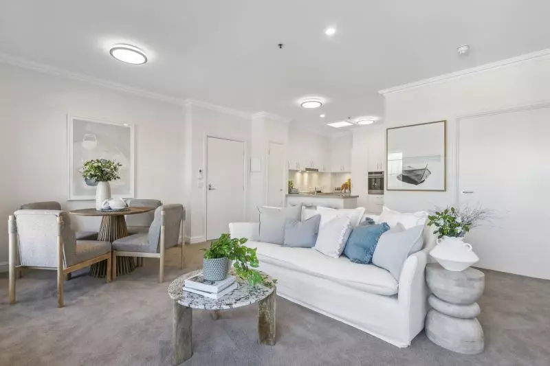 Spacious and bright two-bedroom apartment