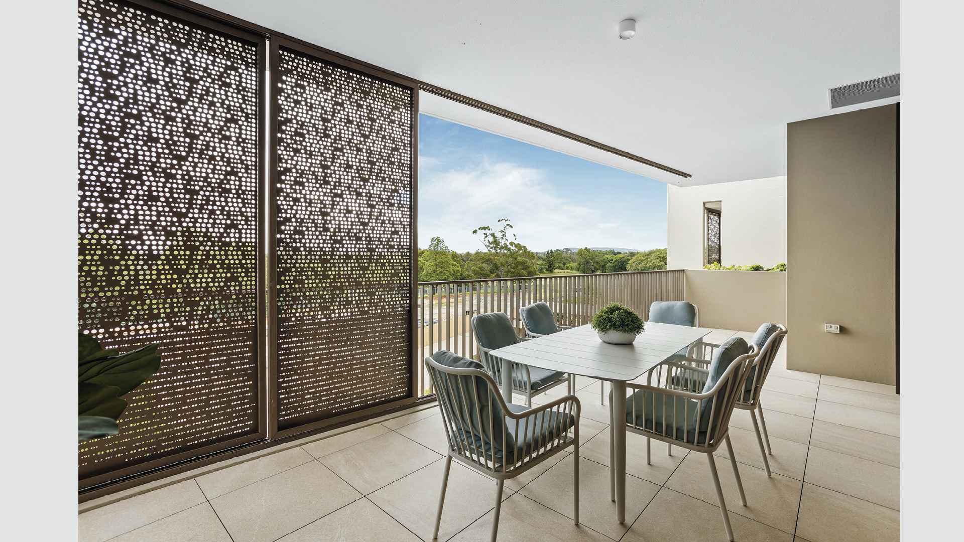 Three Bedroom Plus Study Apartment With Golf Course Views