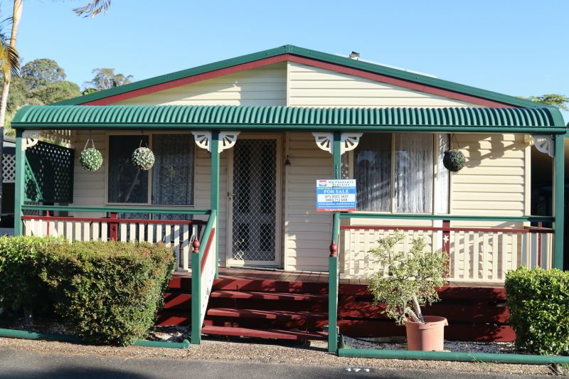 The Palms Village - Over 50’s pet friendly Lifestyle Village