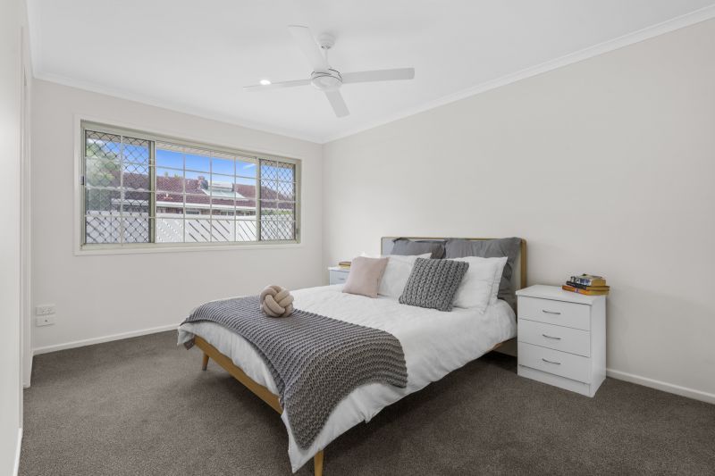 Coming Soon!!!
Beautiful two-bedroom, one bathroom villa with room for a golf buggy.