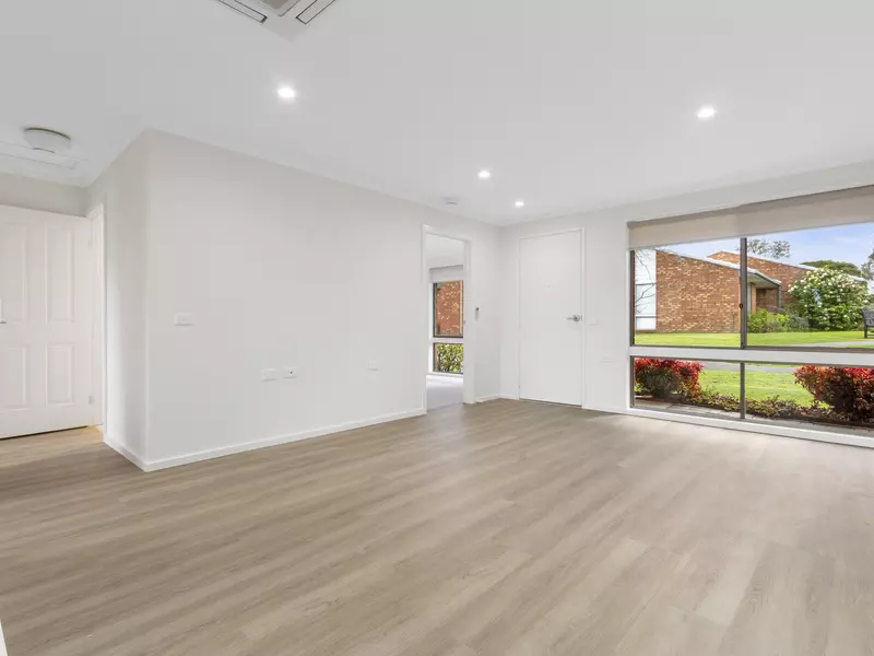 A Fresh Start - Updated Unit, Garden Outlook