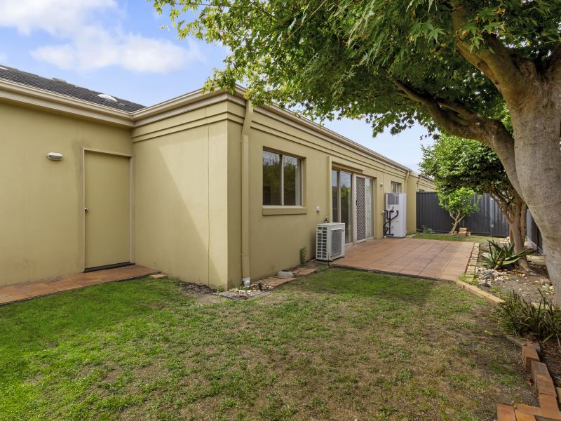 Spacious Villa with Flexible Living Options