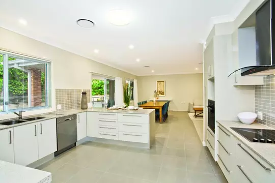 Spacious villa with double garage