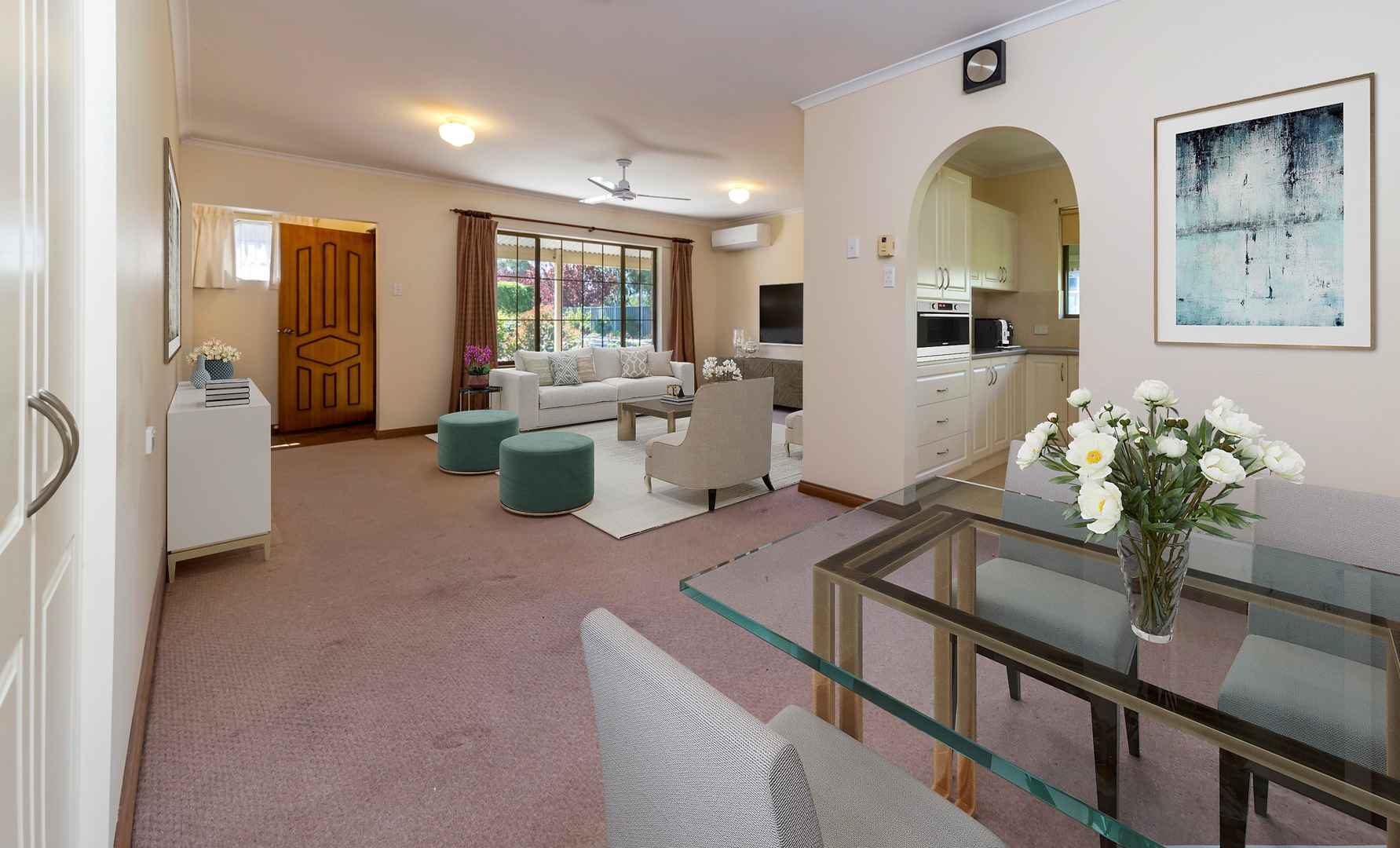 Two Bedroom only 100 metres from Main Street