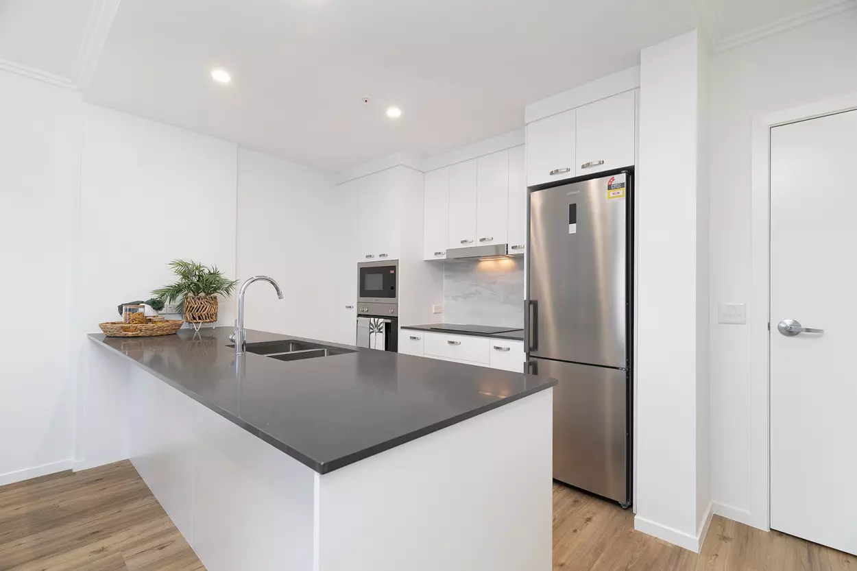 Luxurious & spacious one-bedroom apartment in the heart of Mango Hill