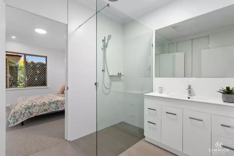 CURRENTLY UNDER OFFER. This gorgeous villa exudes tranquility!