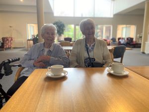 Remarkable story of lifelong friendship in South Australian retirement village