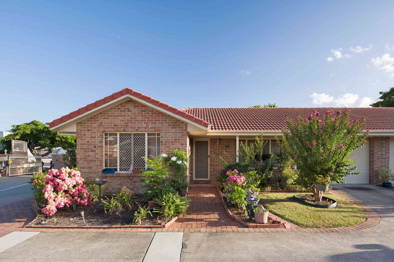 Experience a relaxed lifestyle by the bay at Cleveland Manor