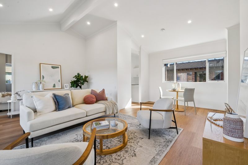 Ready to move in - 2 bedroom + study/optional third bedroom