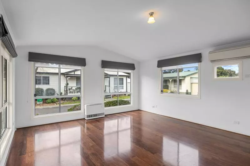 Quiet Home Neighbouring Parklands