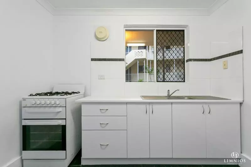 Affordable City Fringe Convenience!