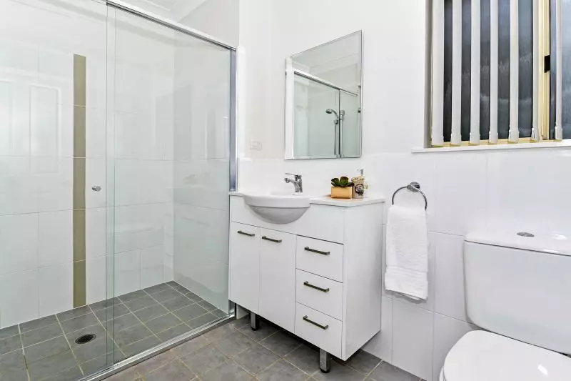 Ground Floor Unit with Easy Access to Erina Fair Shopping Centre