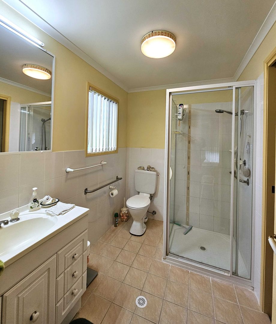 UNDER OFFER - a big deduction for URGENT SALE!- 