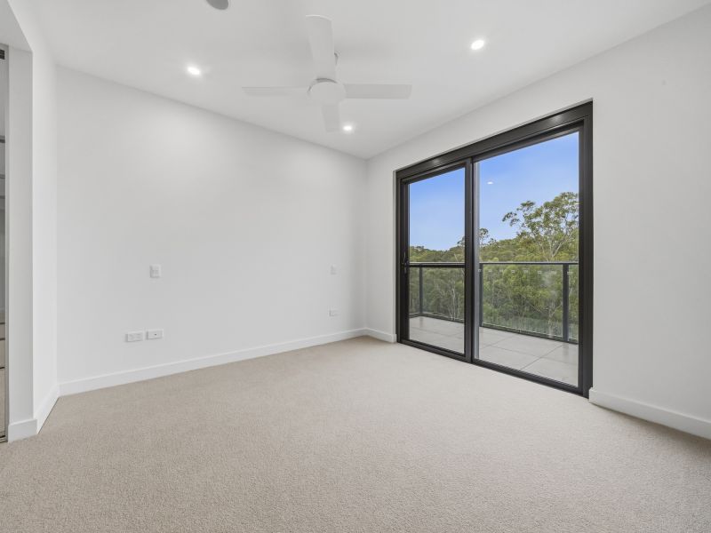 Expansive Apartment with large balcony