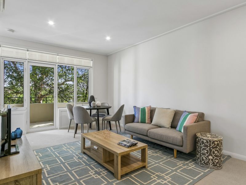 Apartment Living Framed by Leafy Green Outlooks