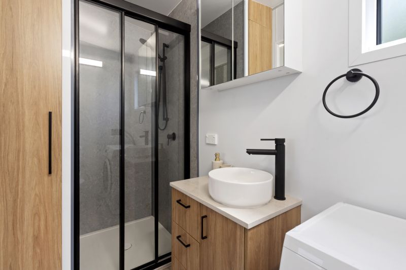 Modern Coastal Living – Low Maintenance, Move-In Ready