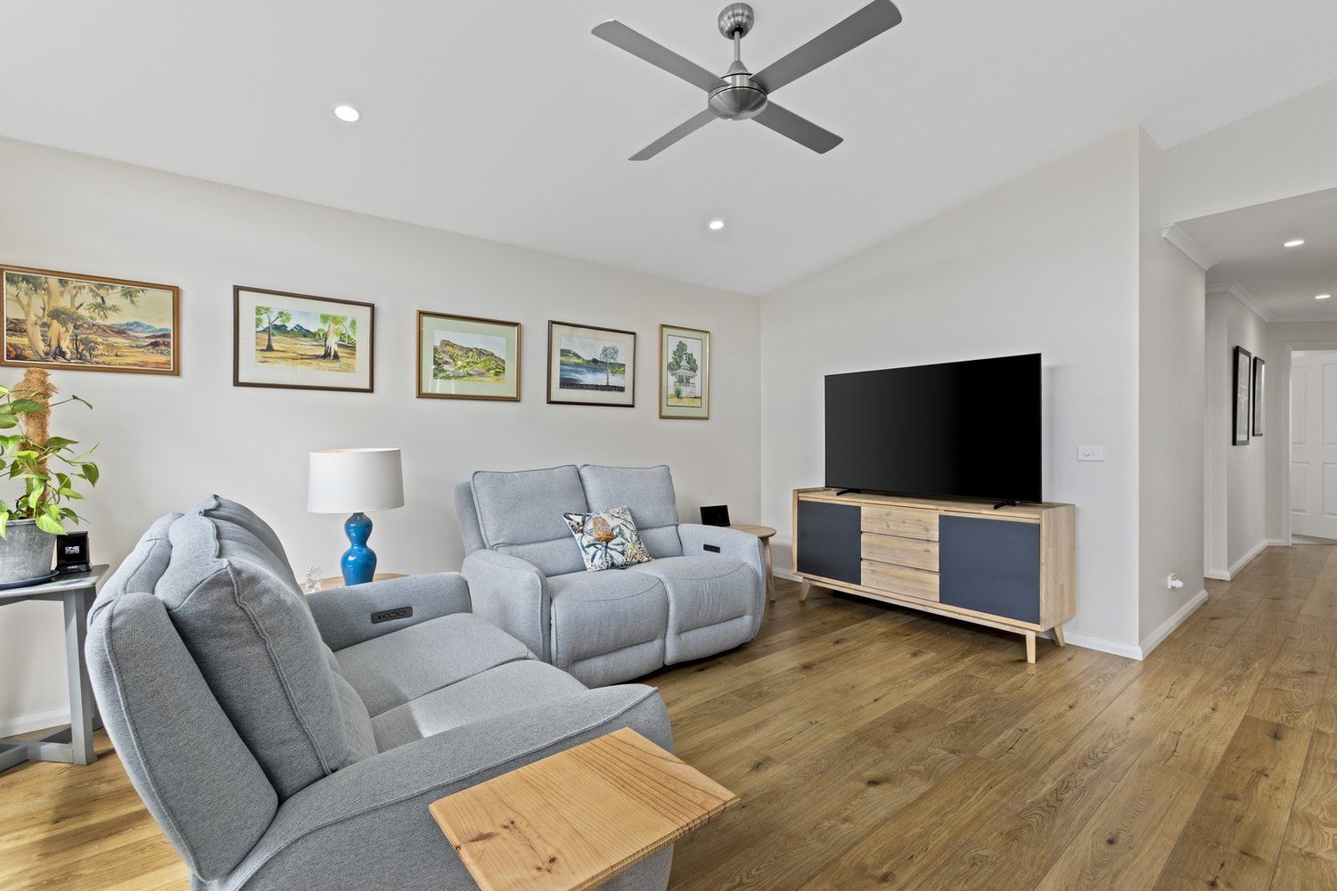 Spacious Modern Home with Entertainer’s Deck