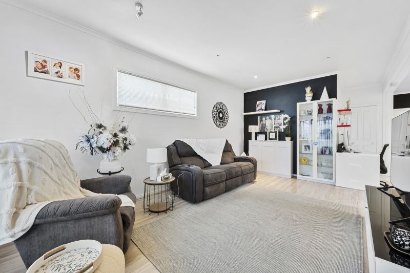 Beautifully Updated Modern Retreat