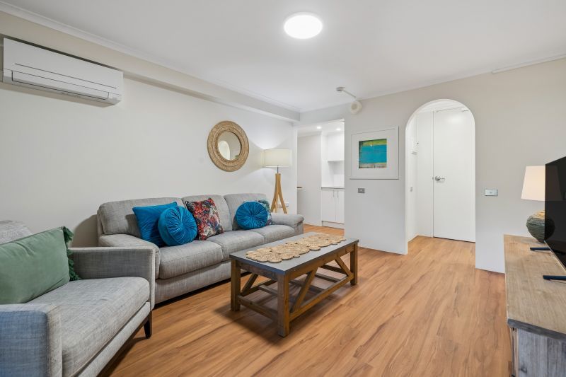 Ready to move in Serviced Apartment in the beautiful Northern Beaches