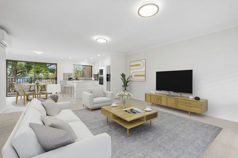 North-Facing Garden Villa with Stylish Renovation