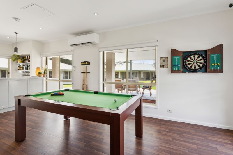 One-bedroom with private courtyard + bushland outlook