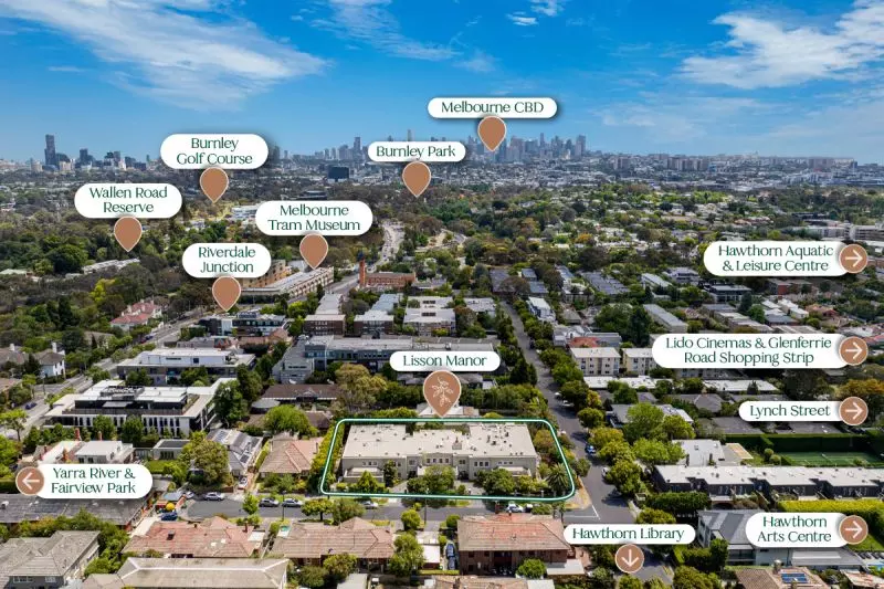 Delightful east-facing, spacious ground-floor one-bedroom apartment