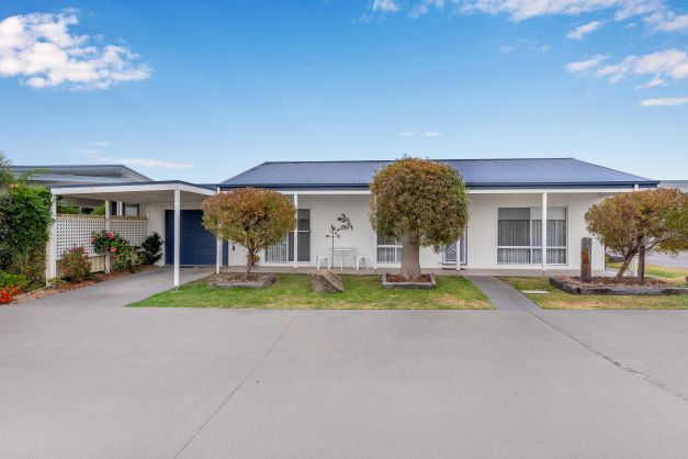 HOME 61 PALM LAKE RESORT TRUGANINA