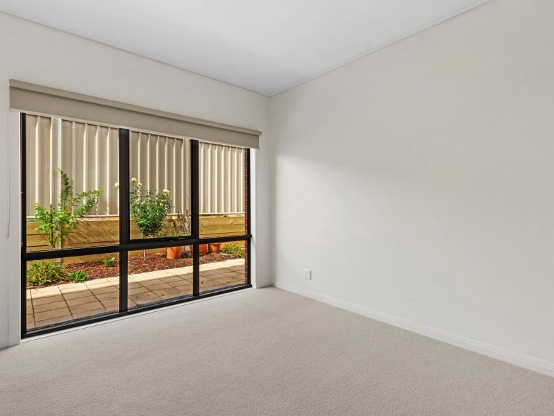 Looking for the space of a house, with a garden to match?