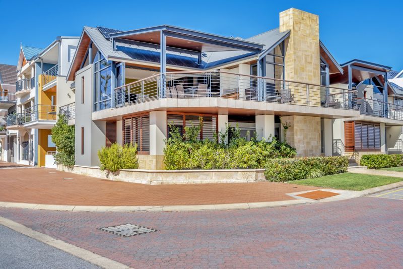 Absolute Beachfront!