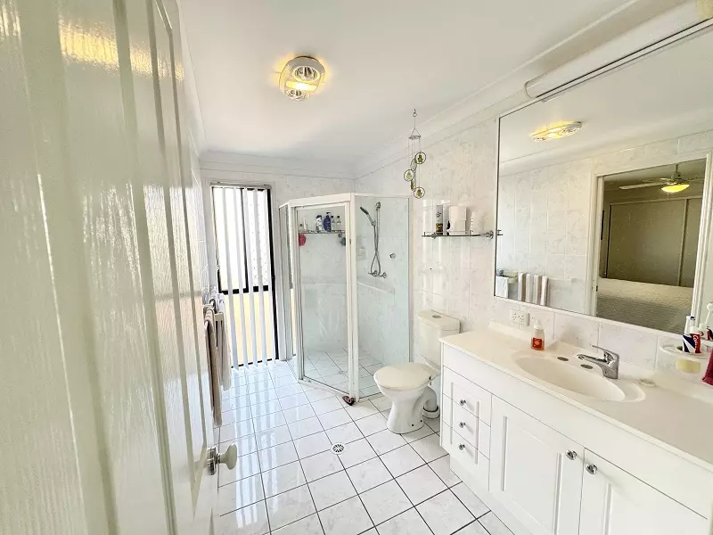 Neat & Tidy over 50’s living - GREENBANK GARDENS