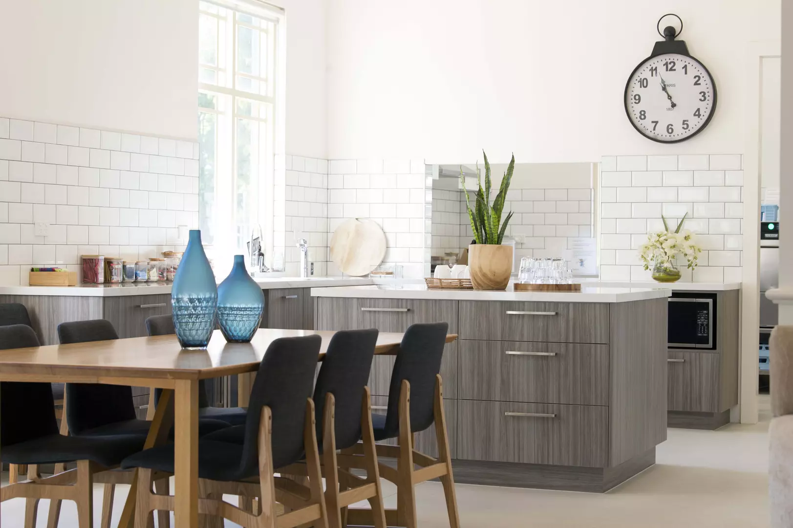 Discover well-connected comfort at Lifestyle Brookfield.