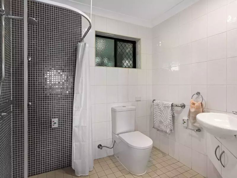 Aveo Ocean View Studio 20: North East Facing Studio with Balcony and Ocean Views