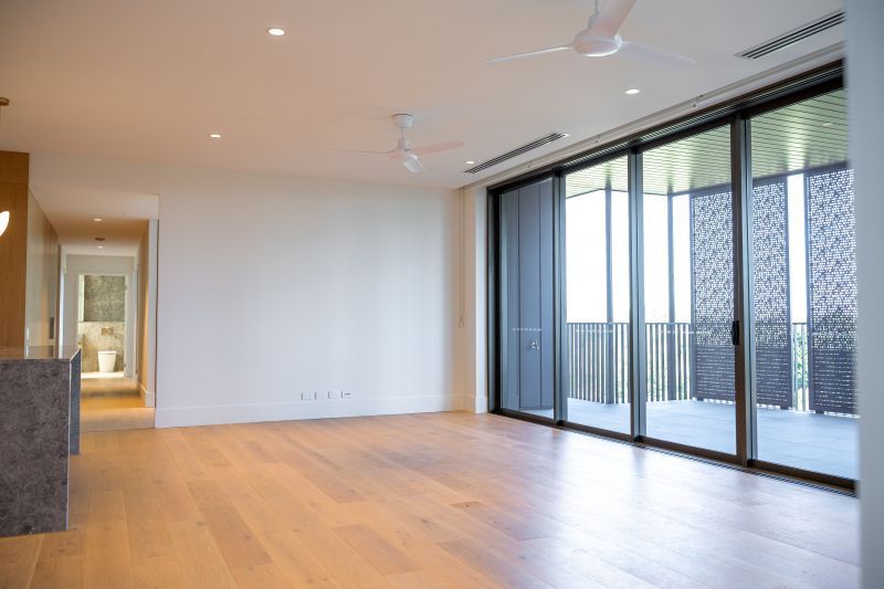 Last Remaining Somerset Penthouse - Spectacular Golf Course Views