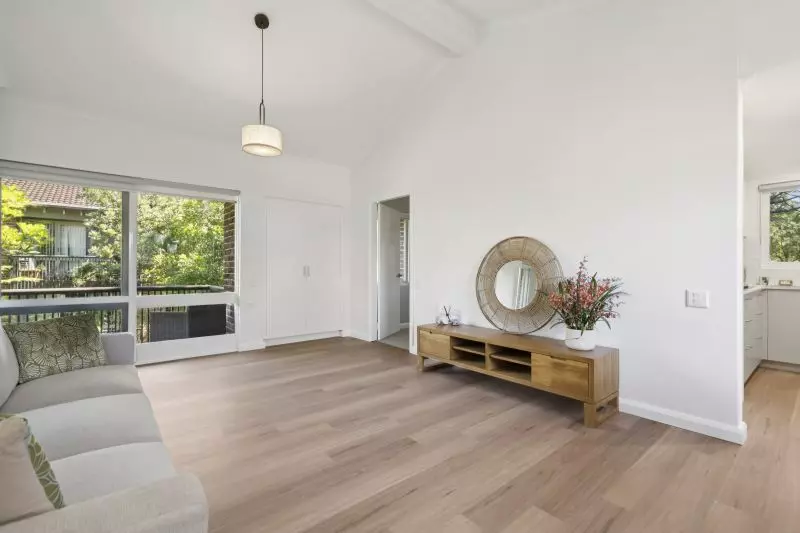 Charming, Stylish & Beautifully Refurbished Retirement Living