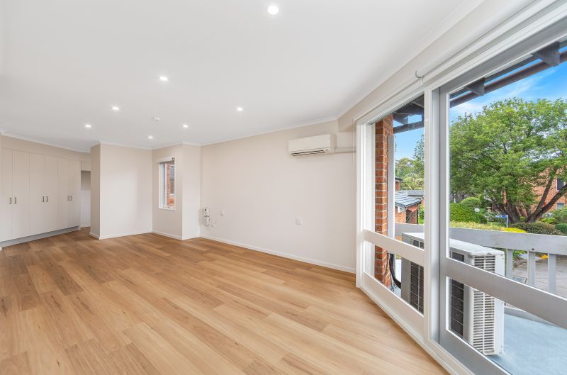 Ramp Access - Upper Level Unit!