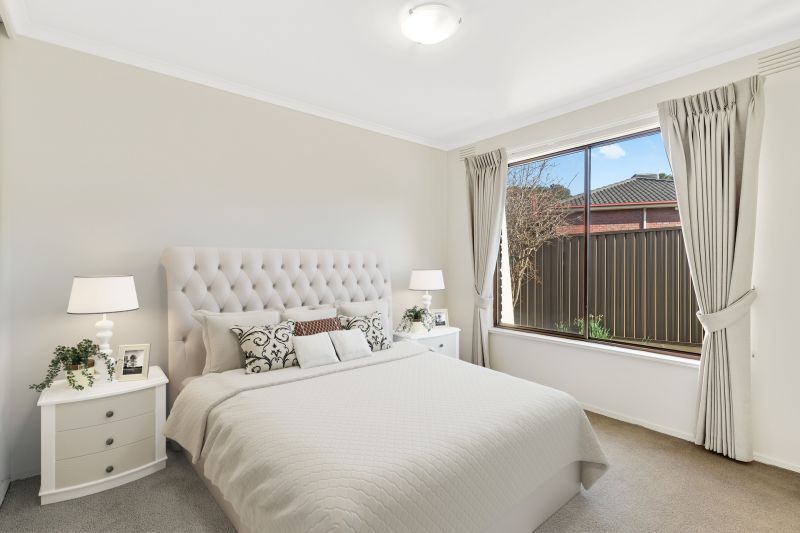 Live in a connected community with a healthy social life