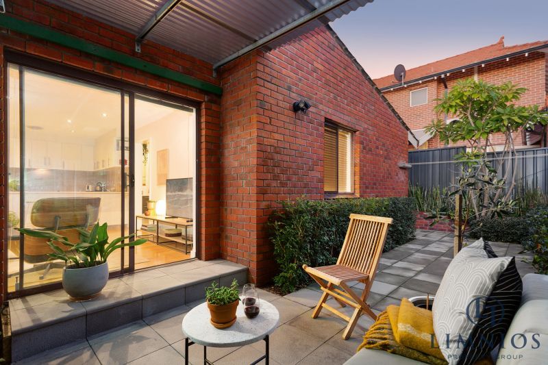 Premiere Location and Lifestyle!!