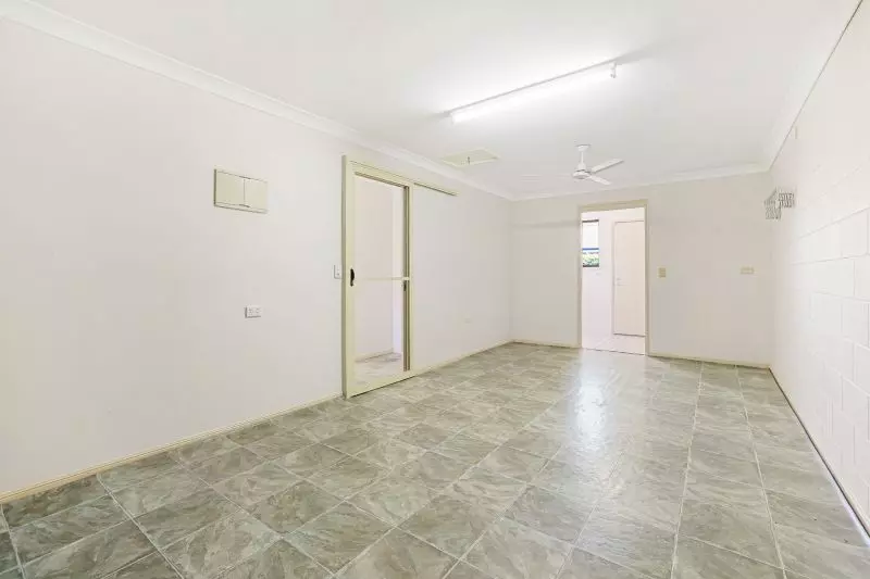 A Connected Lifestyle in a Quiet Village Pocket