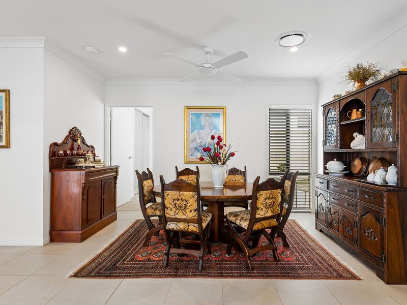 Sit Back, Relax and Watch the Tee Off From the First Hole