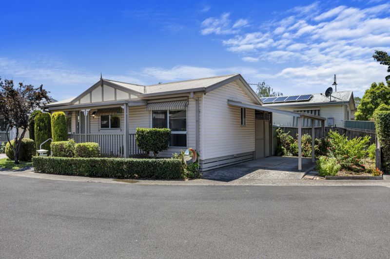 Corner Cottage with Spacious Backyard 
Affordable Lifestyle Opportunity