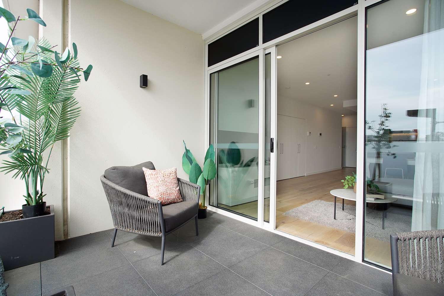 Light filled with generous proportions 