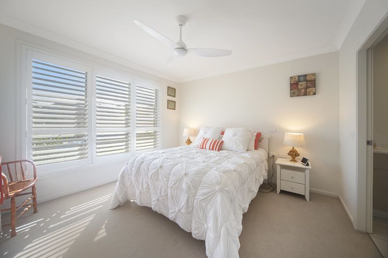 Charming, Stylish Villa with Lush Outdoor Retreat and Modern Interiors