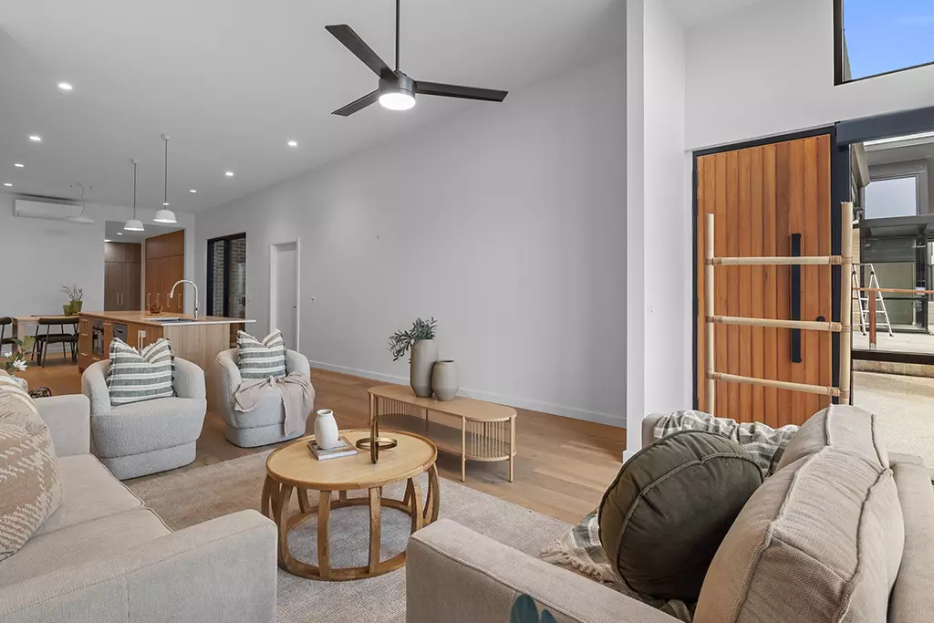 Unit 71 available now please call Andrea on 0455 448 831 to arrange an inspection. 