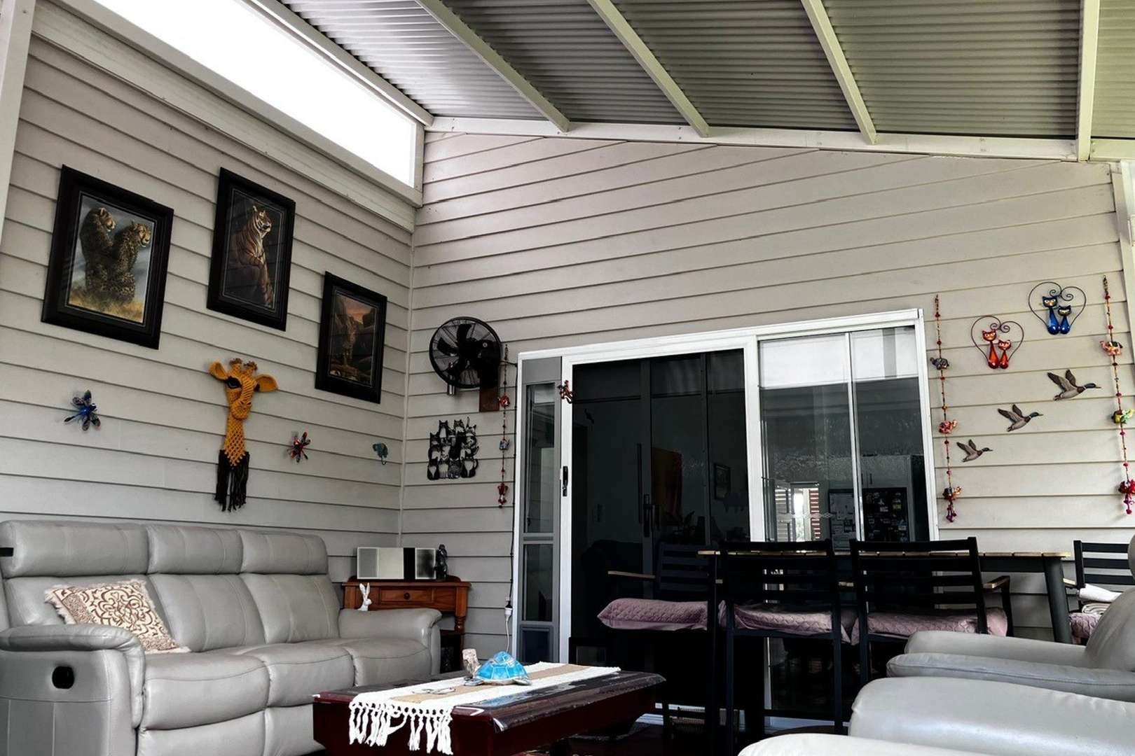 3 bedroom, 2 bathroom home