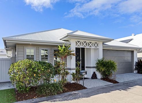 Palm Lake Caloundra Cay - Home 71 (Flamenco Design)